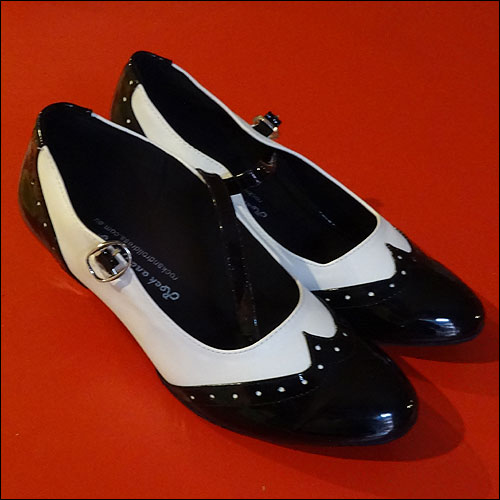 Ladies black and white dance shoes - 45mm heel - size 4-12.5 Ladies black and white dance shoes - 45mm heel - size 4-12.5