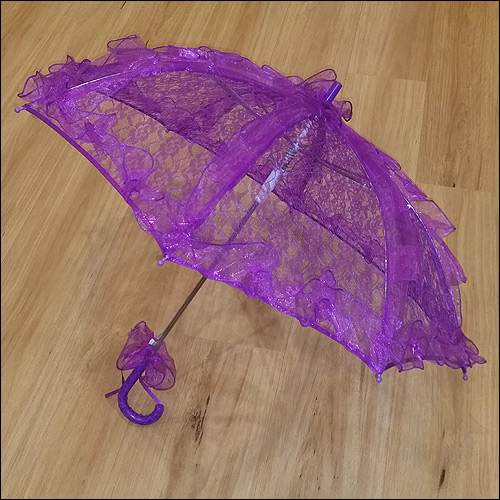 Purple ruffle lace parasol Purple ruffle lace parasol